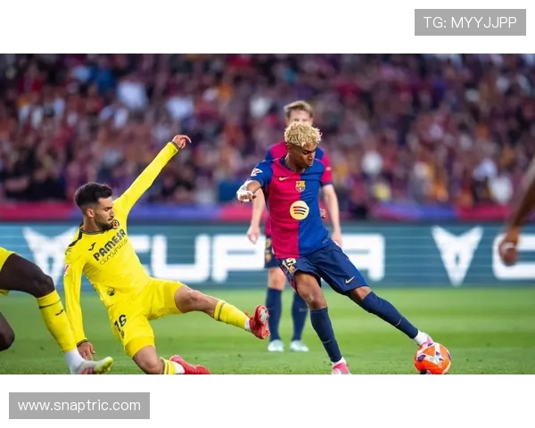 巴萨财政问题再度引发关注，稳定性承压影响球队赛季表现