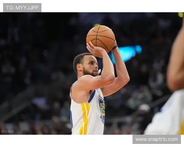 卡斯尔无球跑动宛若库里但投篮节奏更沉稳