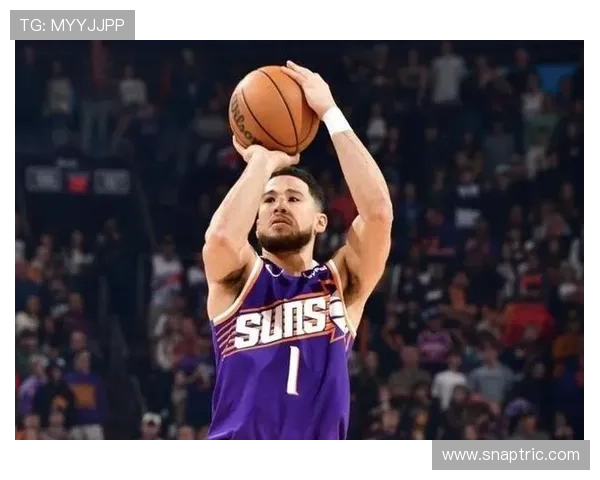 德文·布克得分结构转变提升季后赛关键时刻效率